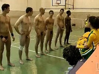 CFNMヴィドで理想の男探しているチアリーダー