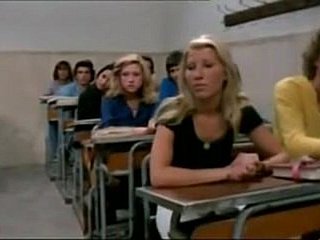 المراهقة Pervertie (1974)