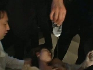 ایشیائی دلہن کٹر گروپ، اتارنا fucking ہو جاتا ہے