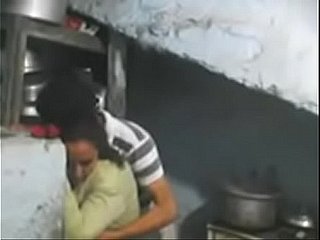 الأخت الأخ الشقيق الثدي الملغ