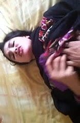 سلمى اللعنة مع ابن عمه