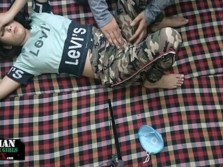 Pasangan desi buatan sendiri video seks fucking peribadi