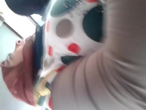 eavesdrop cam (19) dicht bij haar tites 2
