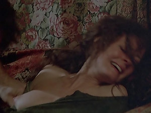 Susan Sarandon เปลือย Boobs และจุกนมใน Big-shot Be proper of The ยิปซี
