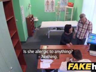Falso médico Hospital Checa cums sobre batota tesão wifes bichano apertado