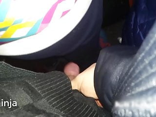 Encoxada - tanteo chica en autobús Cum (increíble)